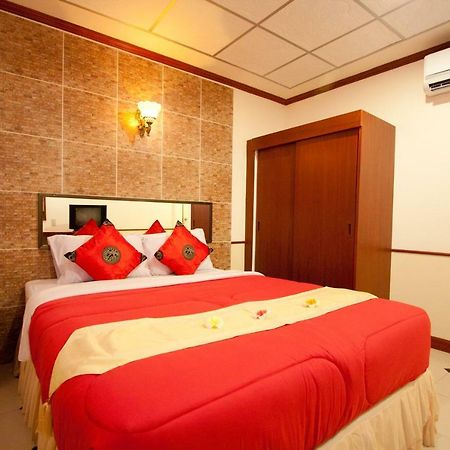 Honey House 2 Hostel Банкок Екстериор снимка