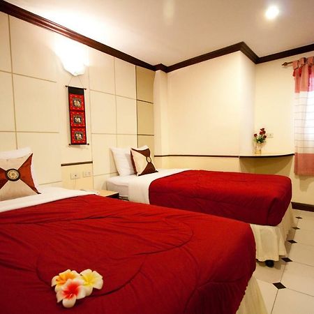 Honey House 2 Hostel Банкок Екстериор снимка