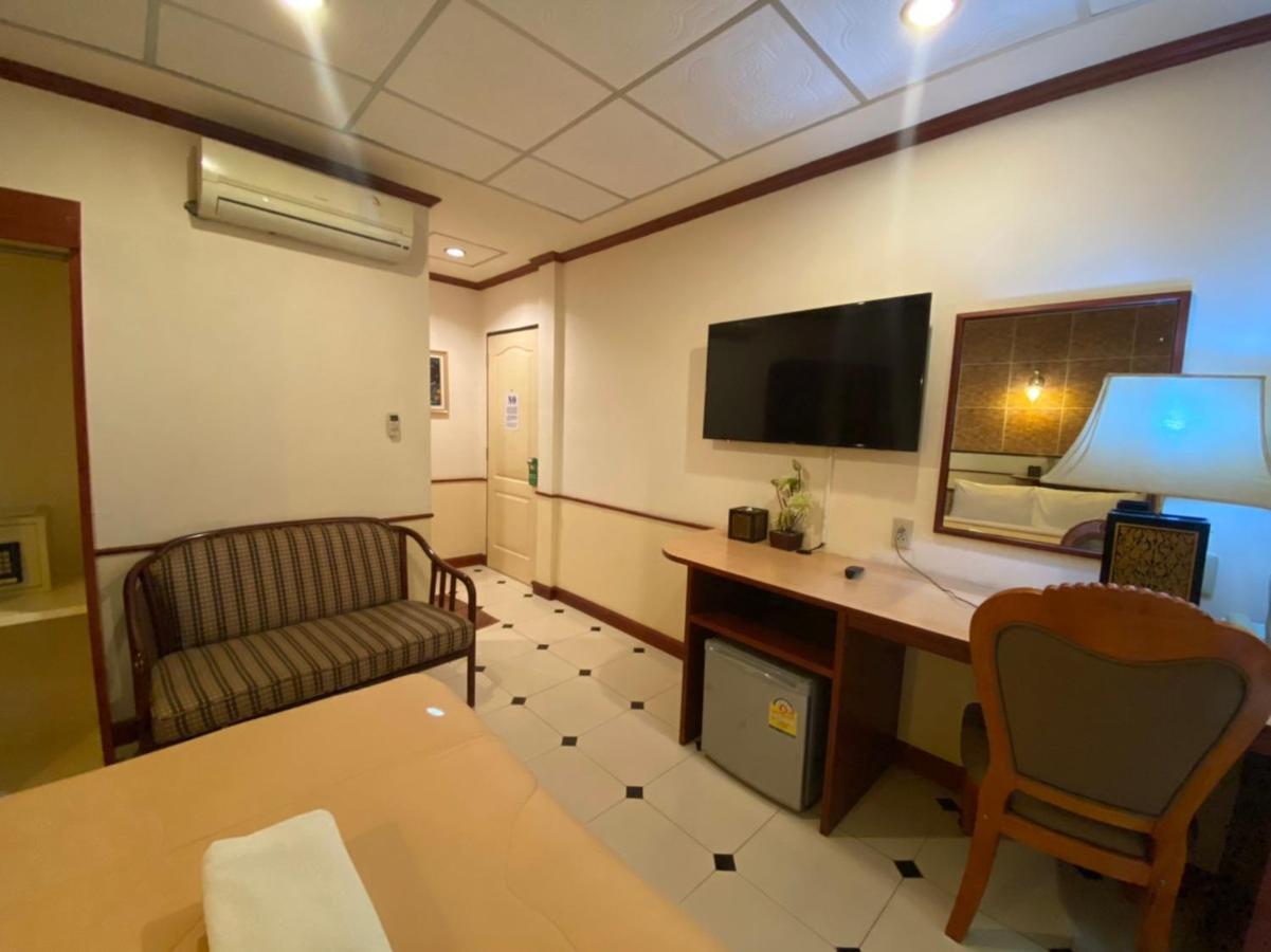 Honey House 2 Hostel Банкок Екстериор снимка