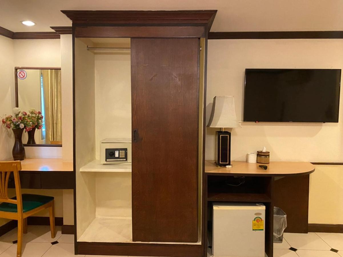 Honey House 2 Hostel Банкок Екстериор снимка