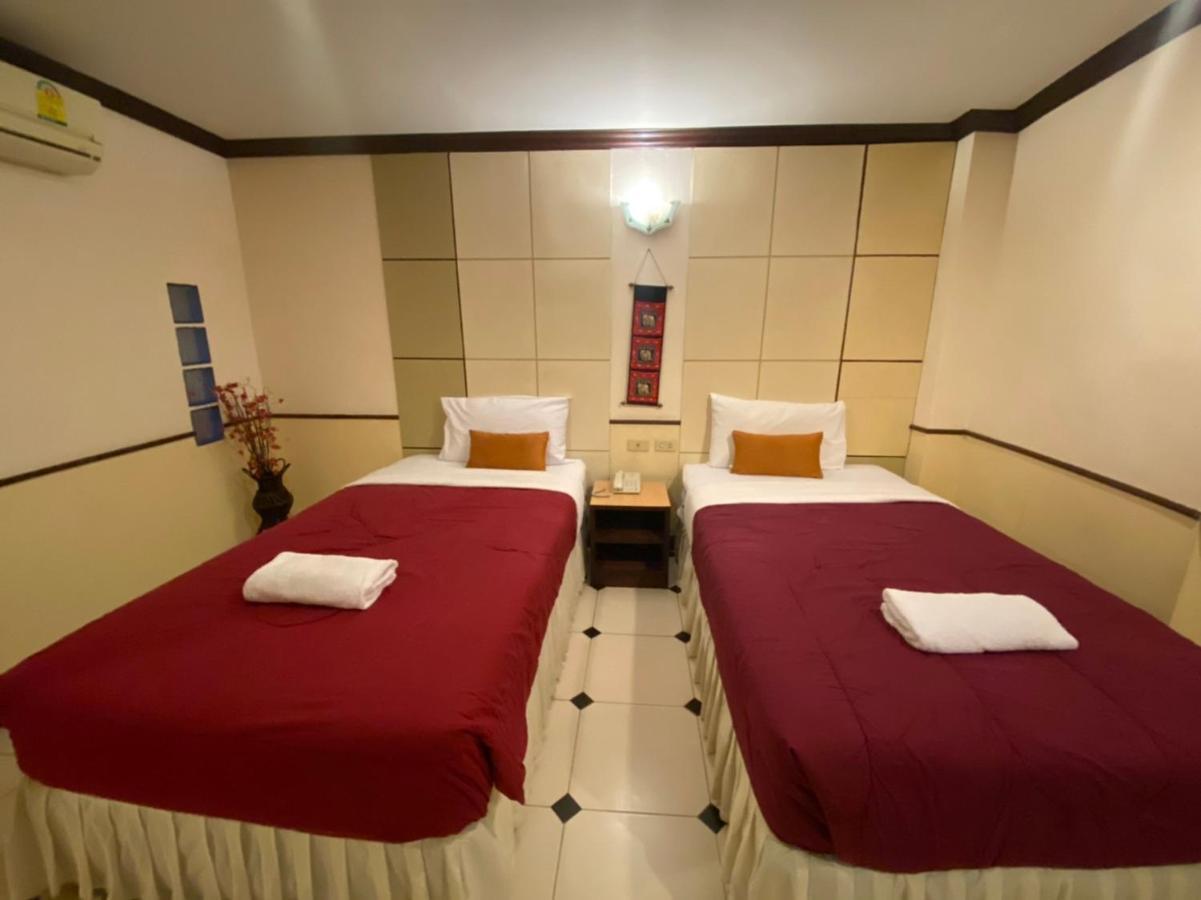 Honey House 2 Hostel Банкок Екстериор снимка