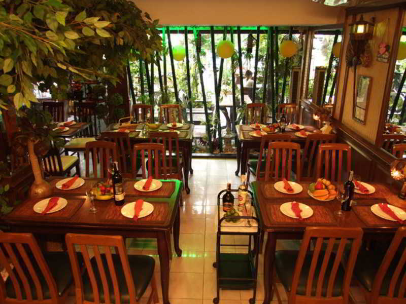 Honey House 2 Hostel Банкок Екстериор снимка