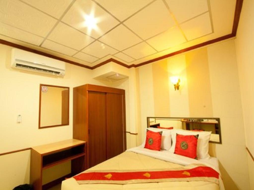 Honey House 2 Hostel Банкок Екстериор снимка