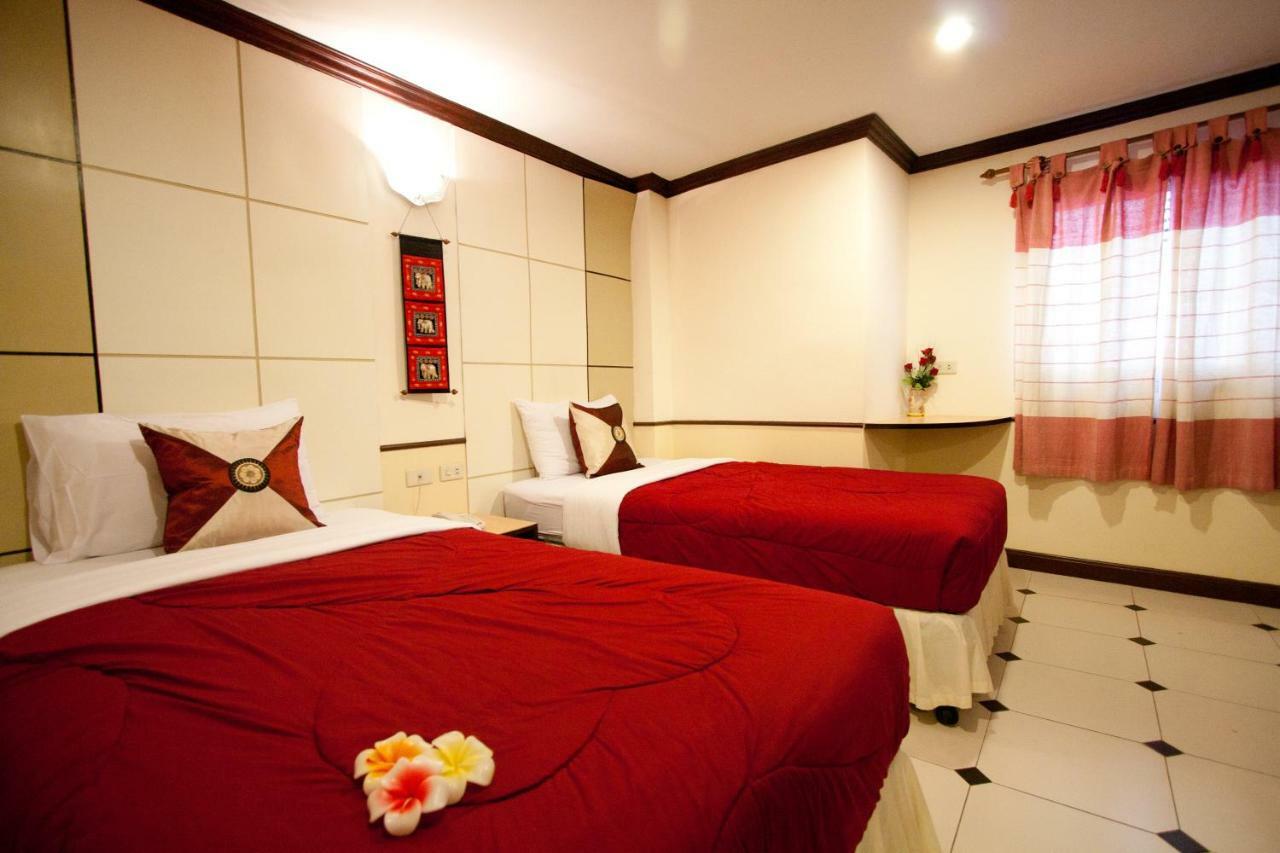 Honey House 2 Hostel Банкок Екстериор снимка